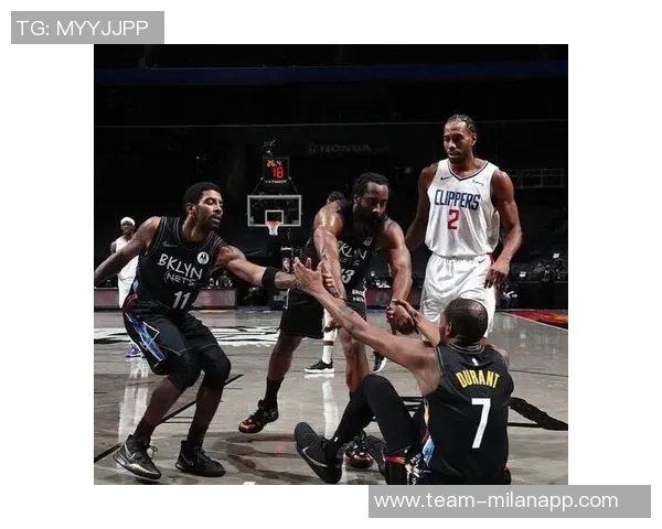 老詹与年轻球星们携手入选全明星展现KlutchSports强大实力